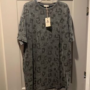 Acid washed Easel leopard Tunic dress (L)